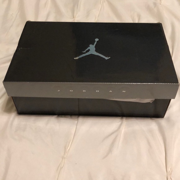 5y Air Jordan 8 Retro (GS) - Picture 8 of 8